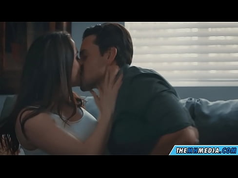❤️ Gnéas rómánsúil le mamaí busty maith ❤️❌  Gnéas  linn